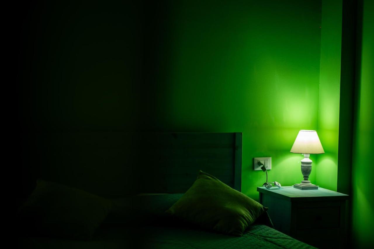 Bed & Breakfast Rhelizeone & جميل