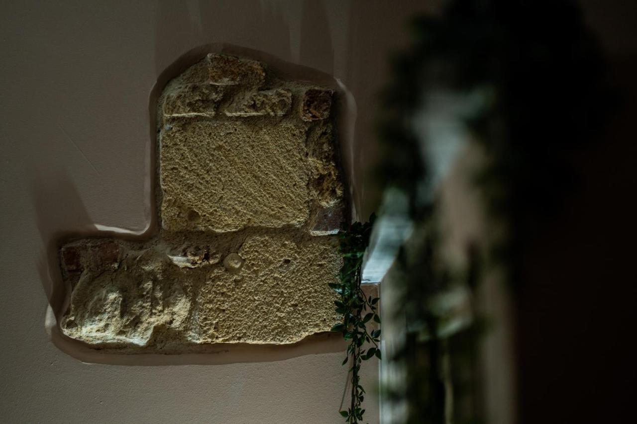Bed & Breakfast Rhelizeone & جميل *