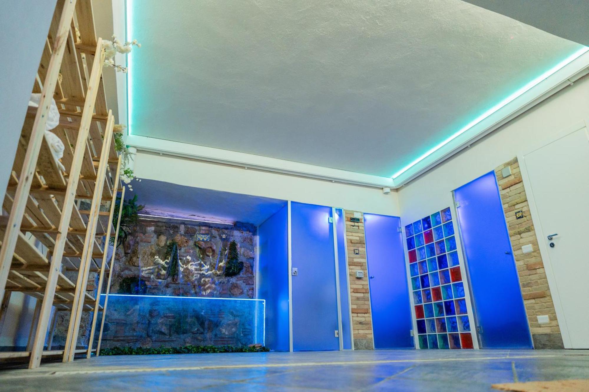 Bed & Breakfast Rhelizeone & جميل *
